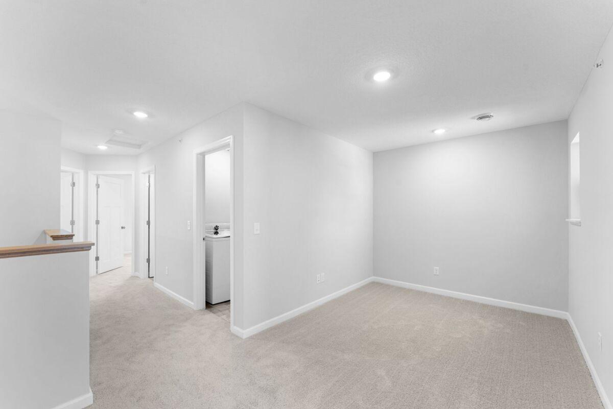 5th image of 675 Tulare Ter, Newport, MN 55055 | MLS# 7120105