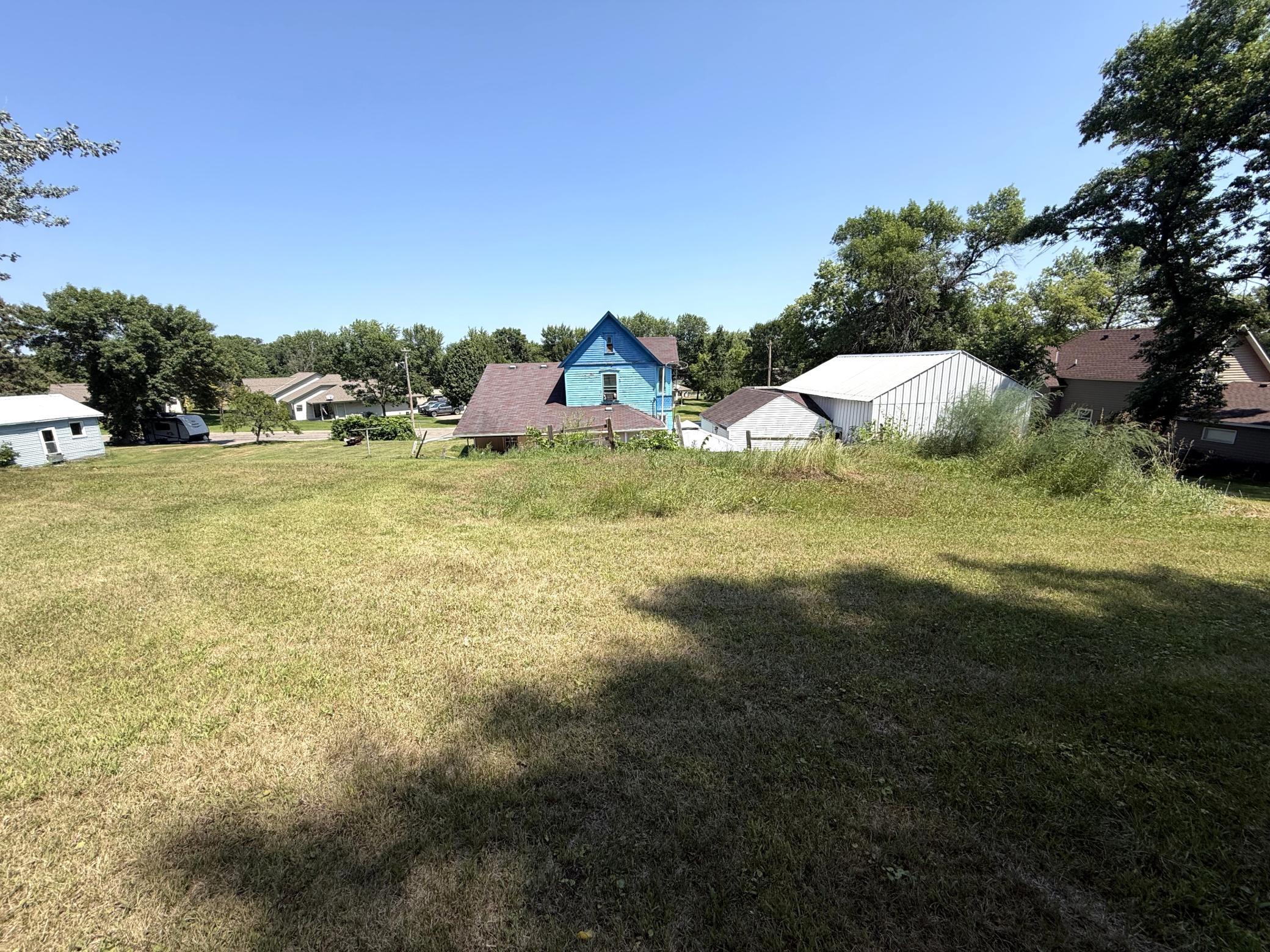 2nd image of 805 Railroad Ave, Sauk Centre, MN 56378 | MLS# 7120130