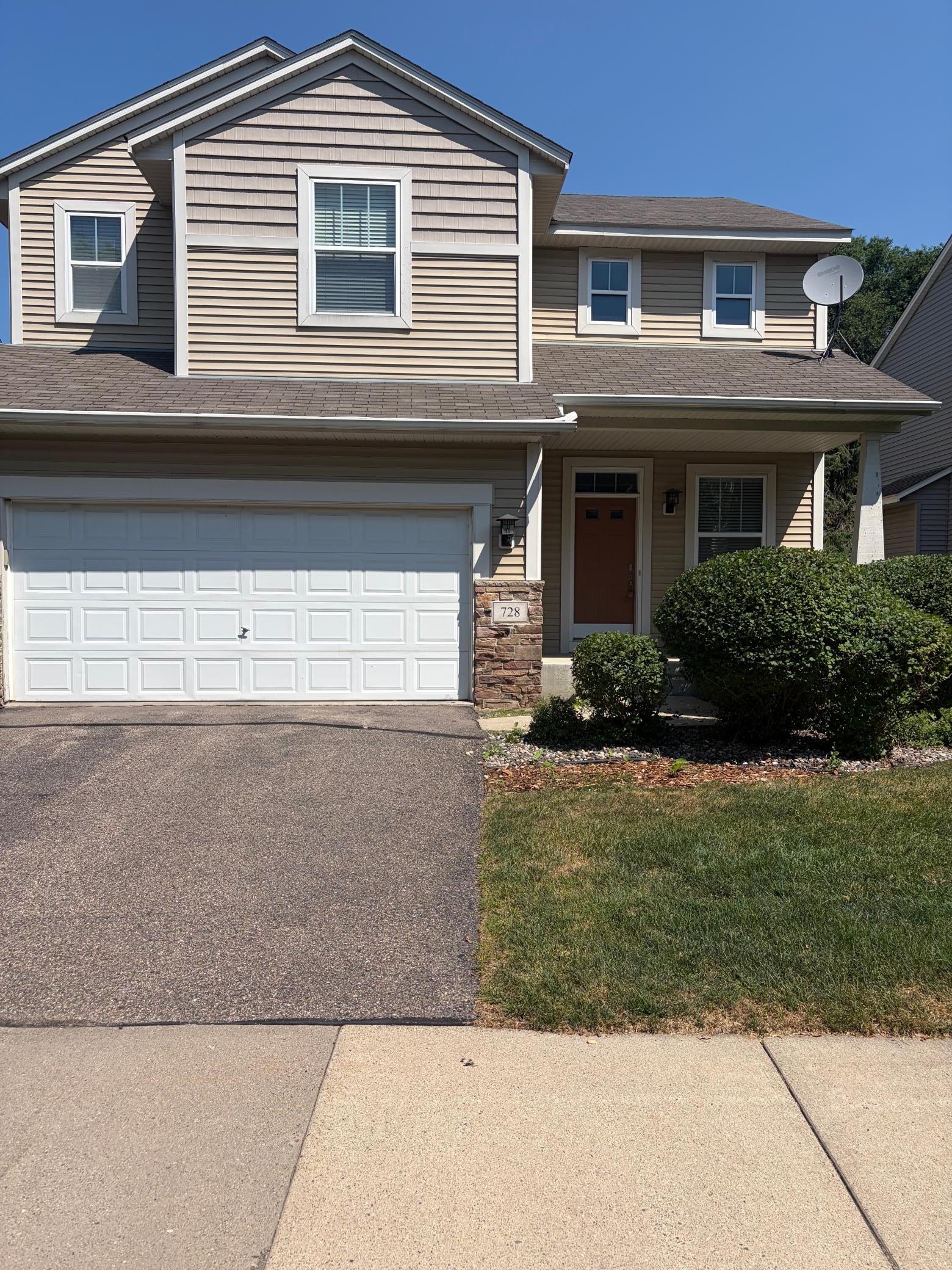3rd image of 728 Newberry Ln, Chaska, MN 55318 | MLS# 7120200