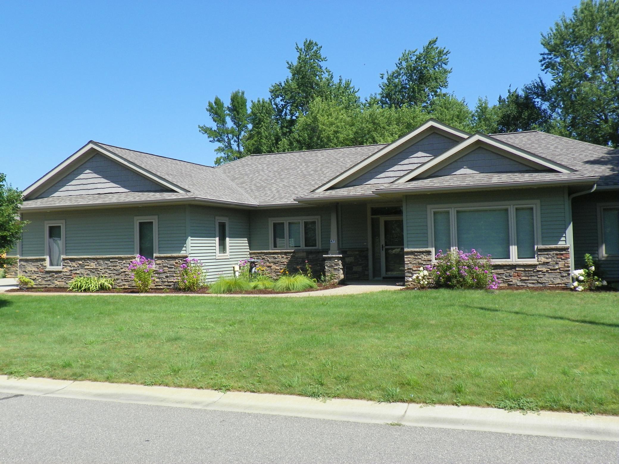1st image of 471 Coleman Ave E, Eden Valley, MN 55329 | MLS# 7120230