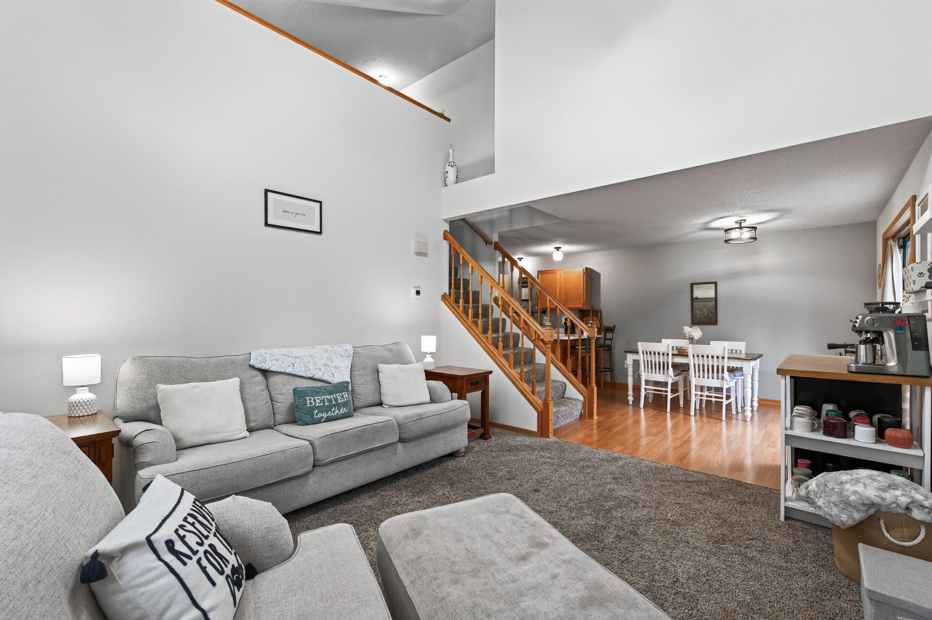 3rd image of 9966 Fillmore St Ne, Minneapolis, MN 55434 | MLS# 7120248