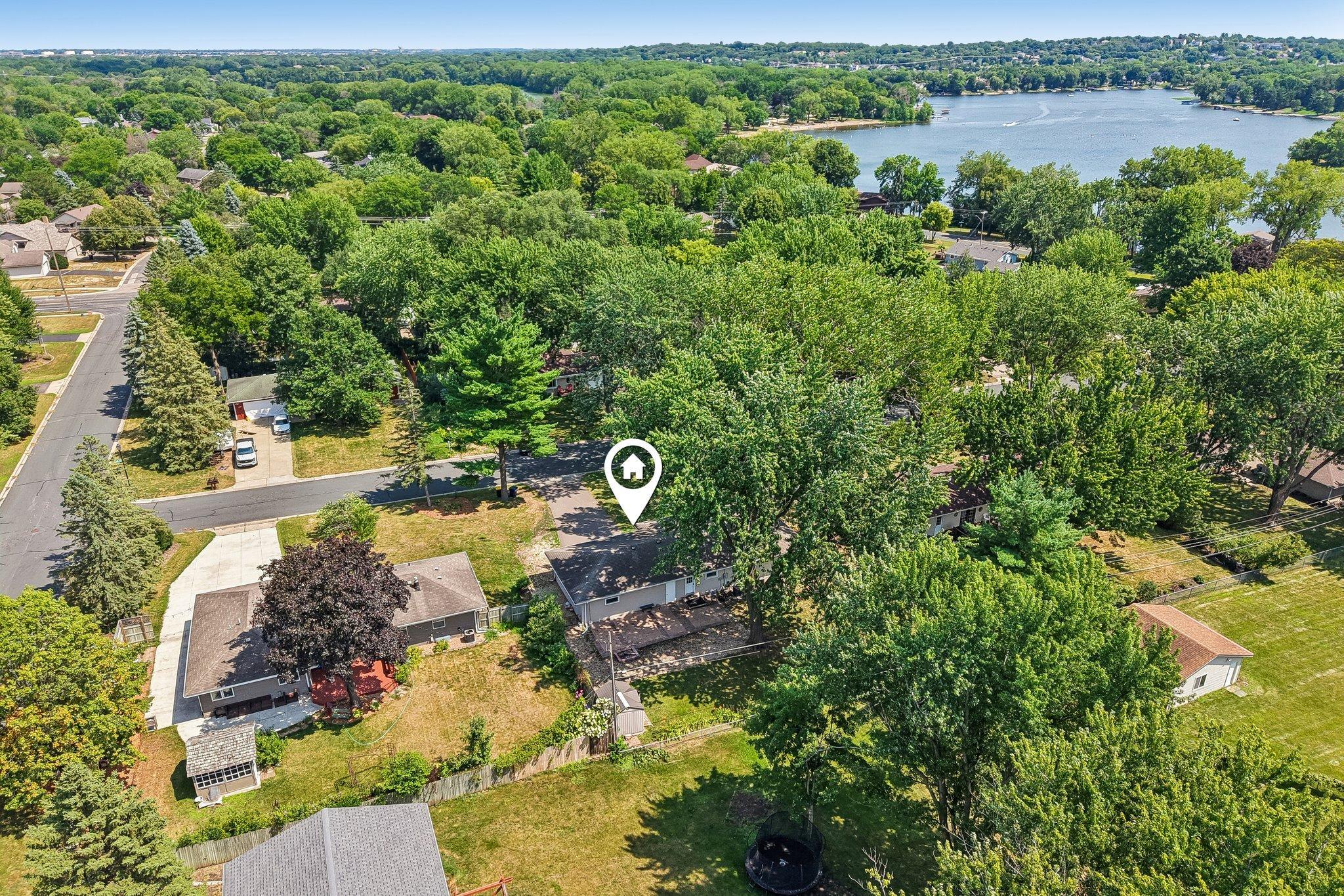 35th image of 15204 Lead St, Burnsville, MN 55306 | MLS# 7120249
