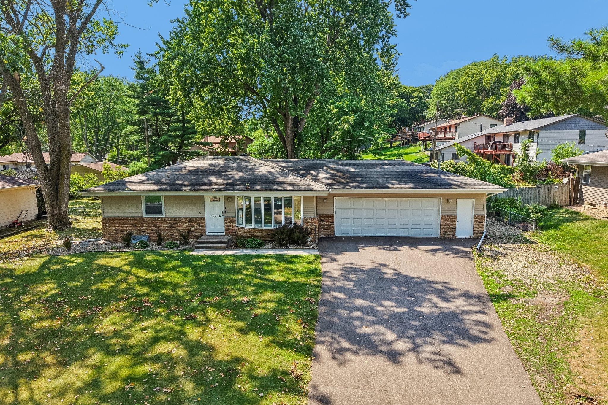 3rd image of 15204 Lead St, Burnsville, MN 55306 | MLS# 7120249
