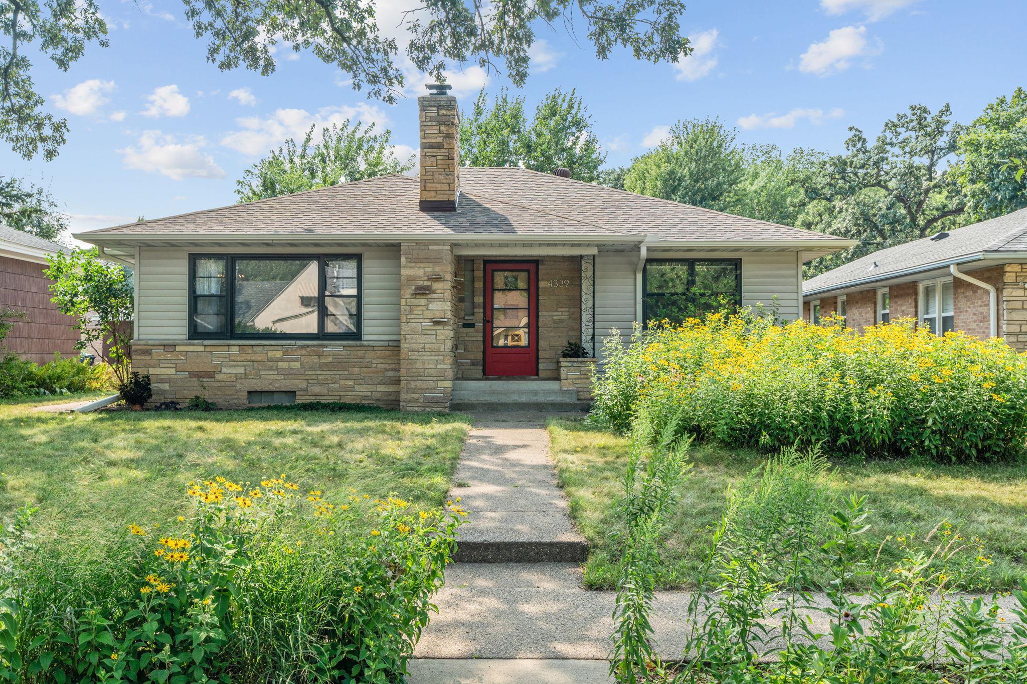 2nd image of 4339 Penn Ave N, Minneapolis, MN 55412 | MLS# 7120319
