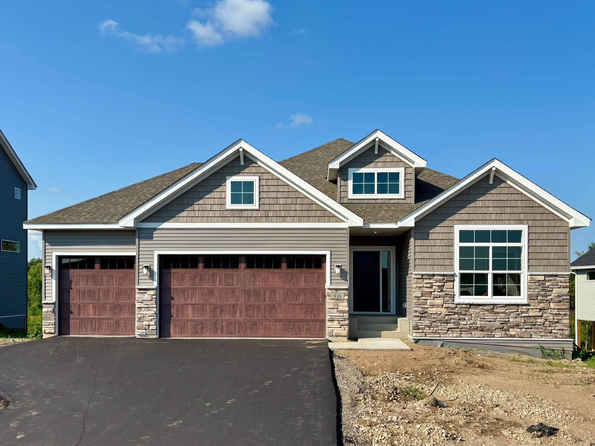 1st image of 916 Kepler Ave Ne, Hanover, MN 55341 | MLS# 7120323