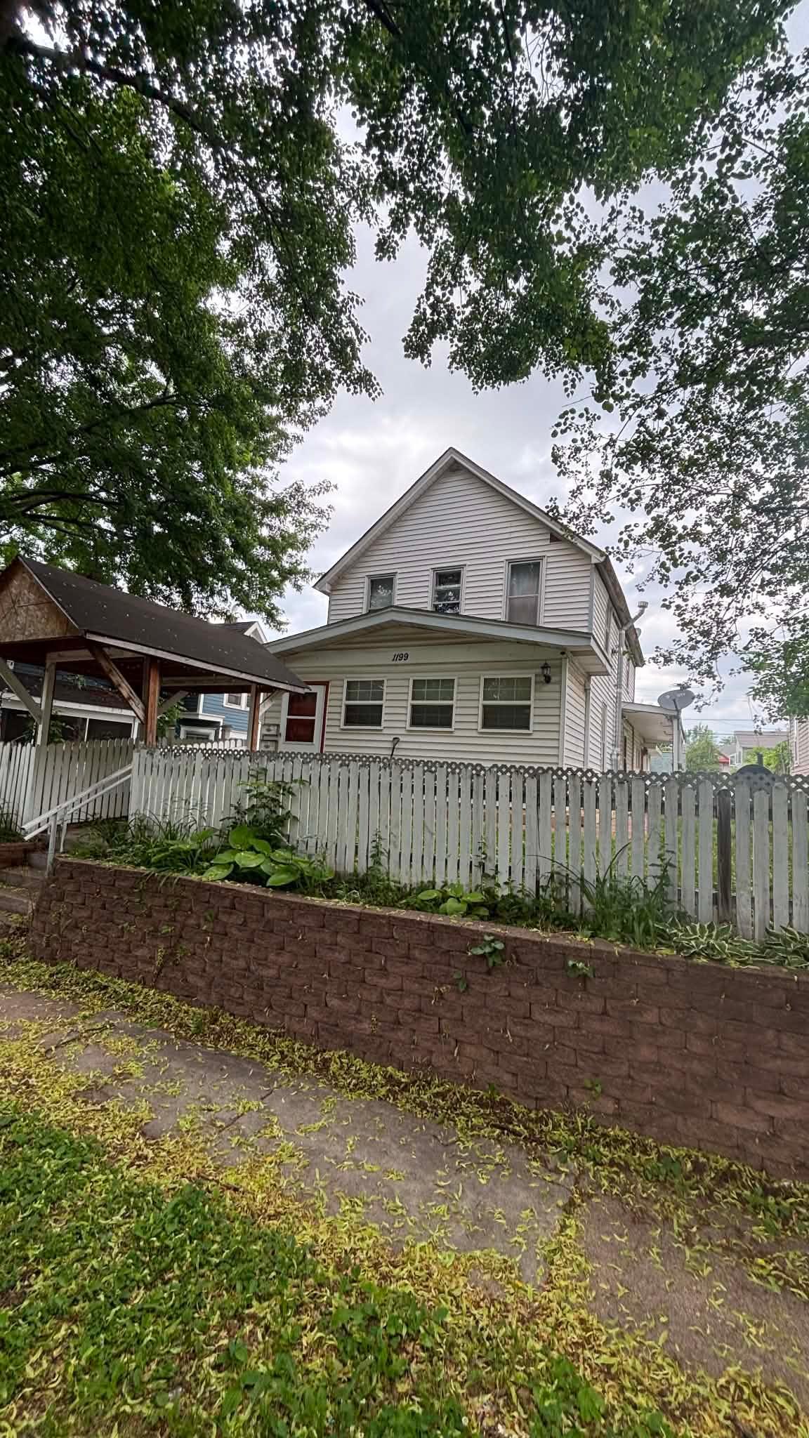 1st image of 1199 Ross Ave, Saint Paul, MN 55106 | MLS# 7120343