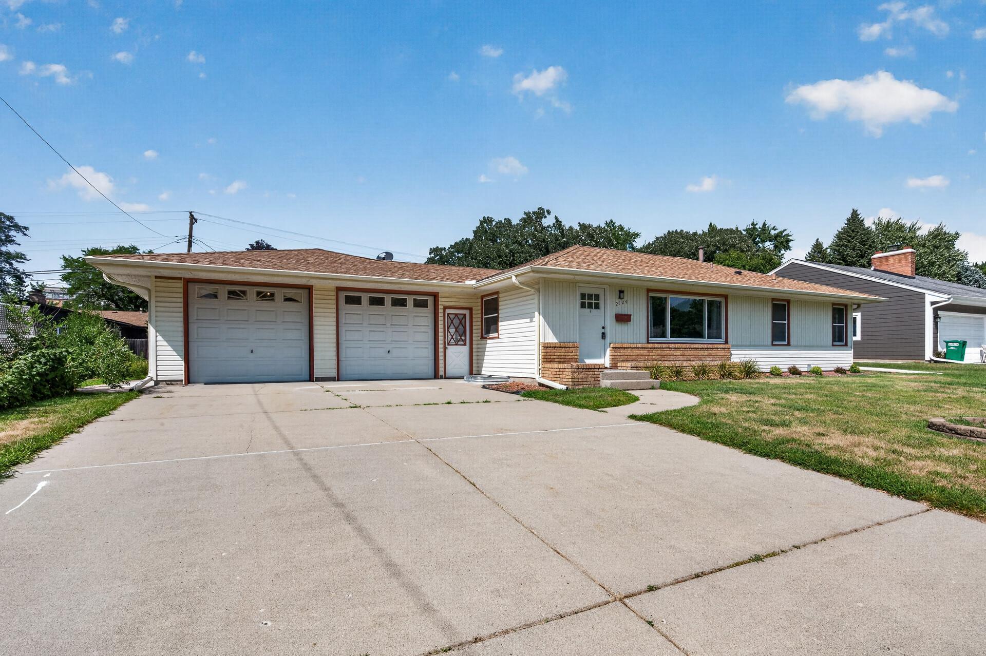 1st image of 2124 Dixon Dr, Minneapolis, MN 55431 | MLS# 7120380