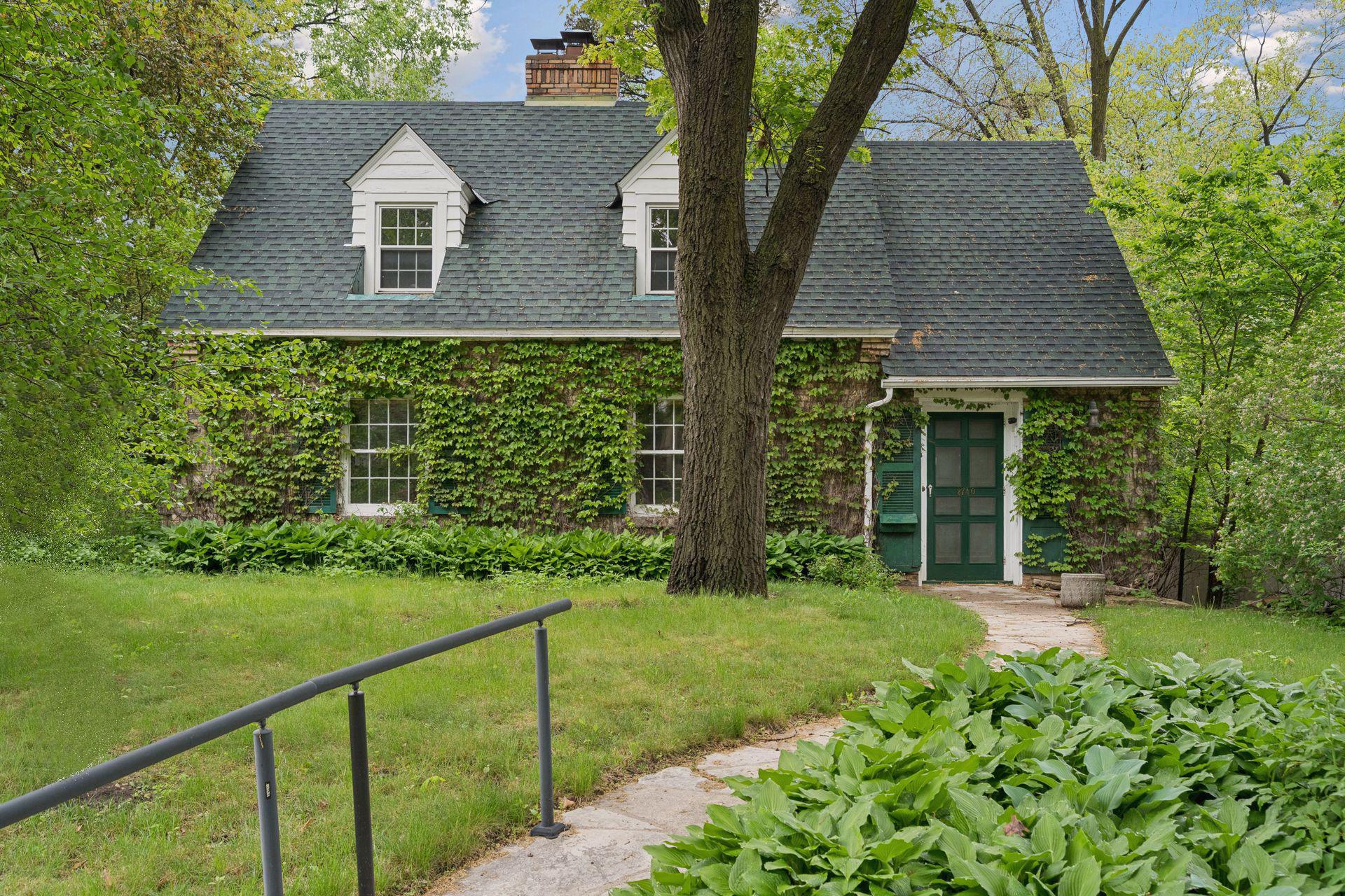 33rd image of 2740 Thomas Ave S, Minneapolis, MN 55416 | MLS# 7120408