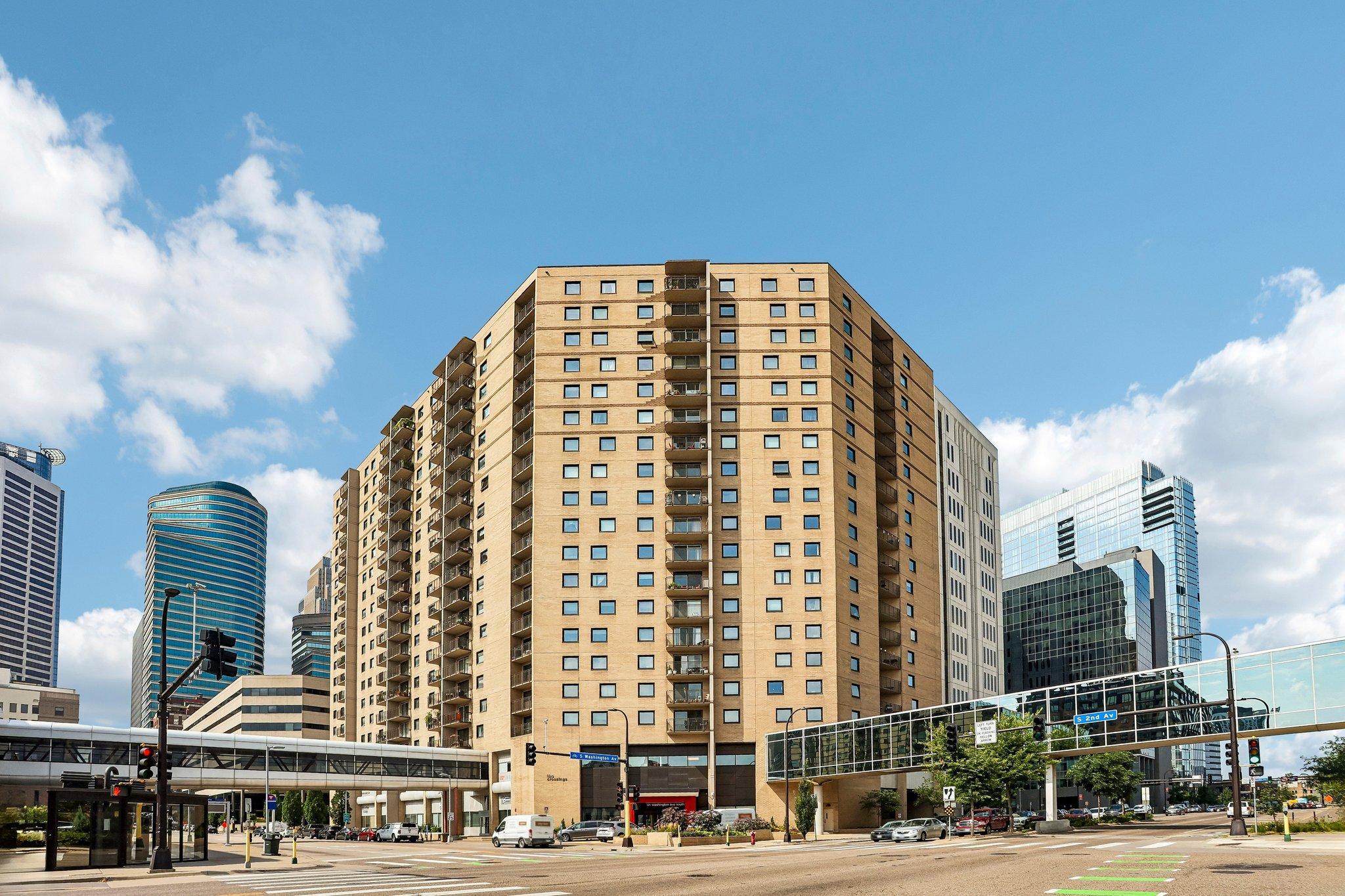 2nd image of 121 Washington Ave S, Minneapolis, MN 55401