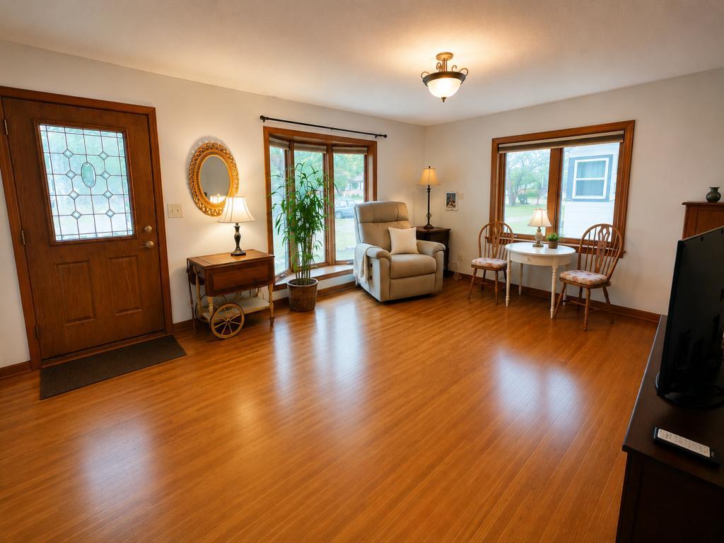2nd image of 1233 8th Ave Ne, Brainerd, MN 56401 | MLS# 7120497