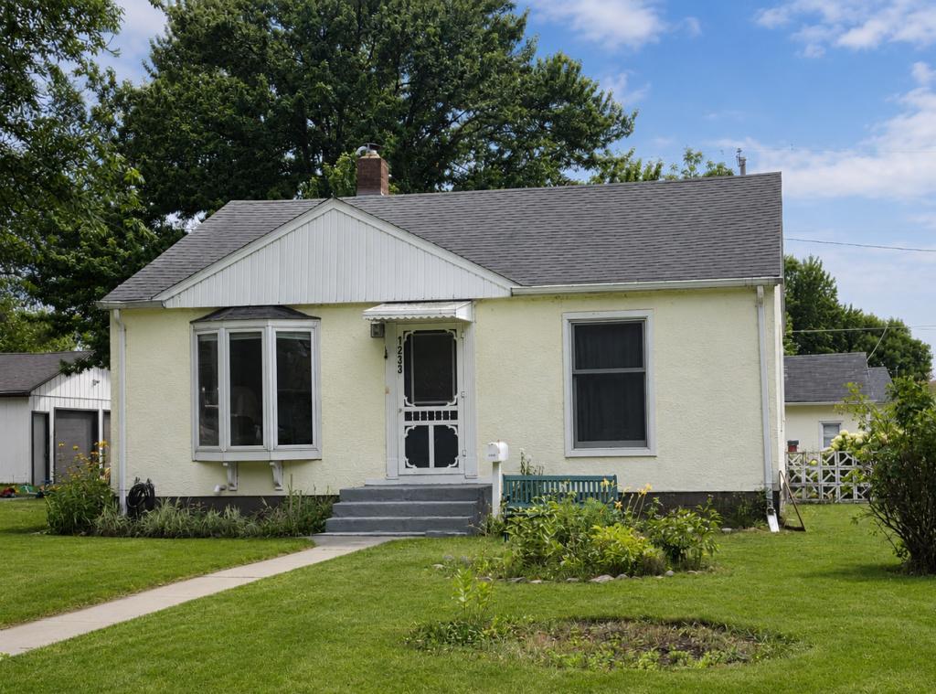 1st image of 1233 8th Ave Ne, Brainerd, MN 56401 | MLS# 7120497