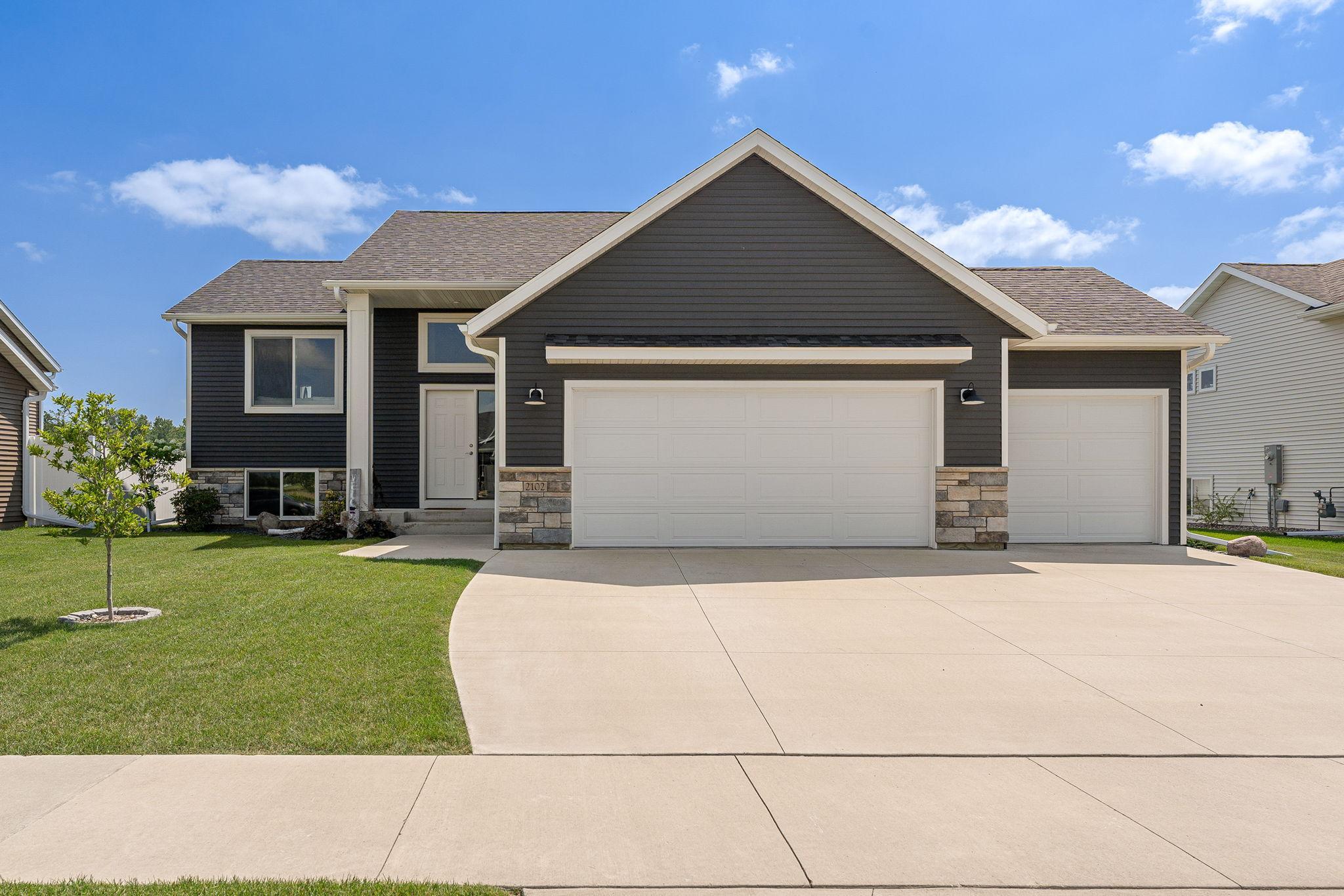 4th image of 2102 14Th Ave Ne, Austin, MN 55912 | MLS# 7120510