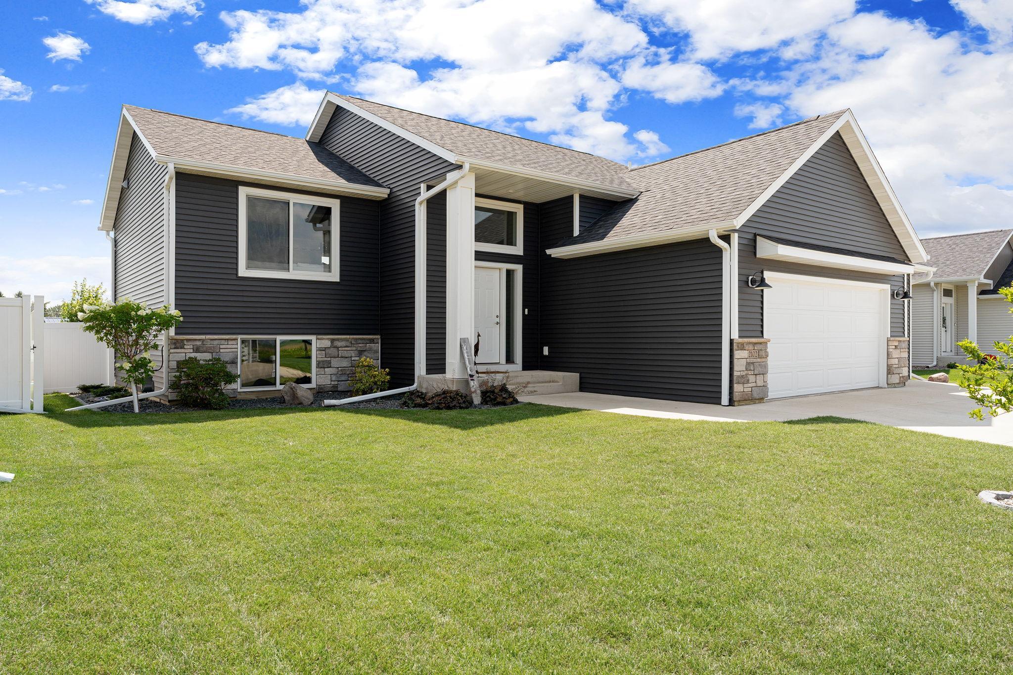 2nd image of 2102 14th Ave Ne, Austin, MN 55912 | MLS# 7120510