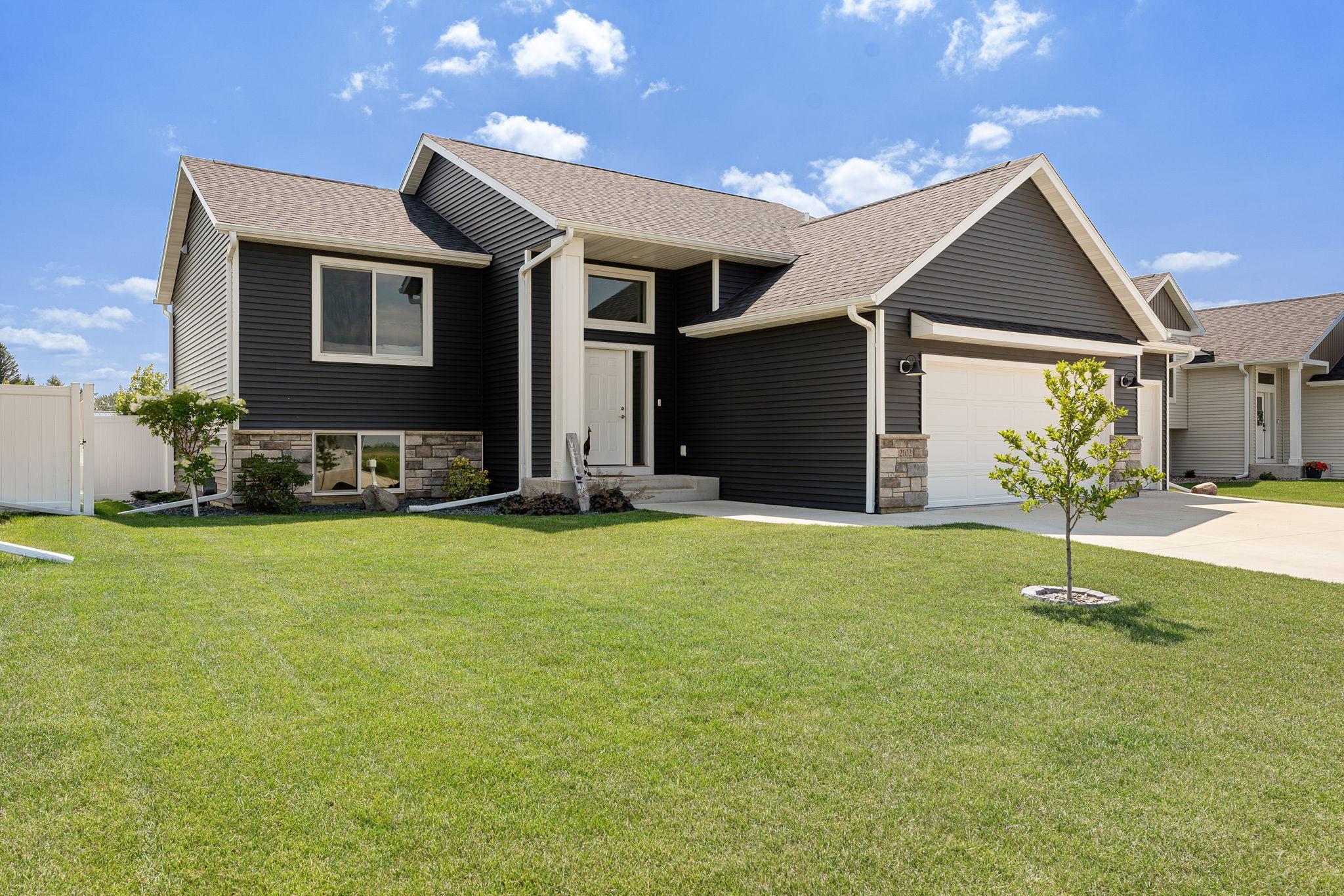 1st image of 2102 14th Ave Ne, Austin, MN 55912 | MLS# 7120510