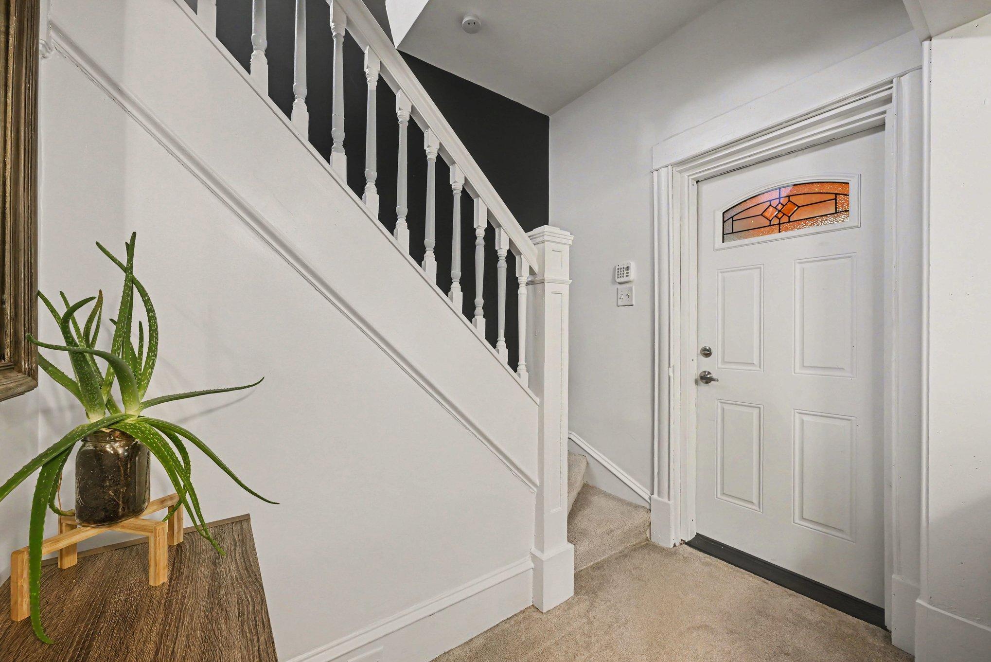 4th image of 4030 Clinton Ave, Minneapolis, MN 55409 | MLS# 7120529