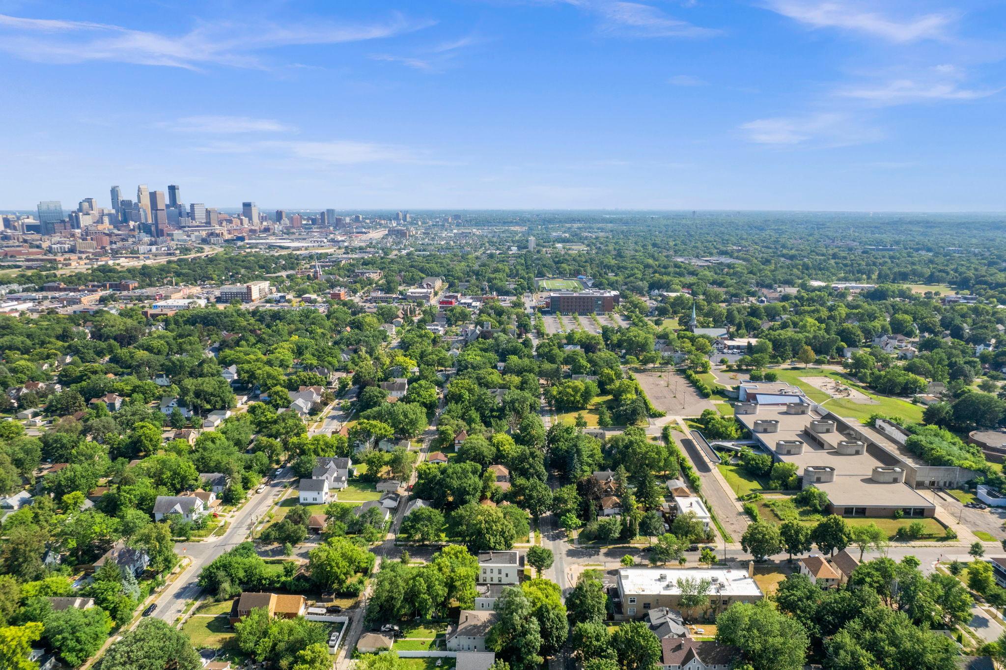 40th image of 2226 Fremont Ave N, Minneapolis, MN 55411 | MLS# 7120544