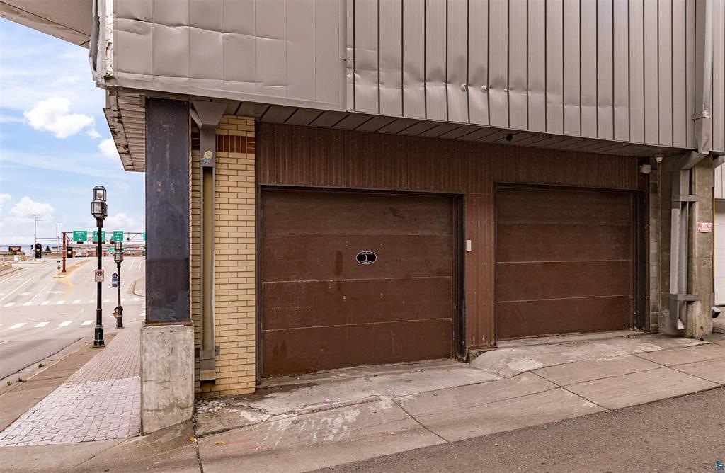 4th image of 1 N Lake Ave, Duluth, MN 55802 | MLS# 7120545