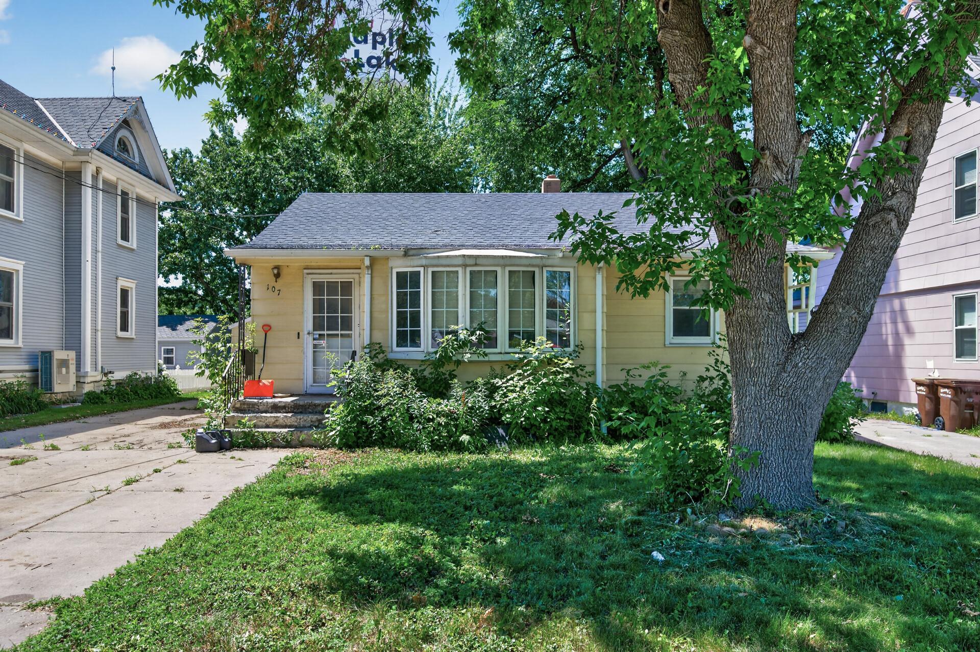 2nd image of 107 Oak Ave N, Maple Lake, MN 55358 | MLS# 7120583