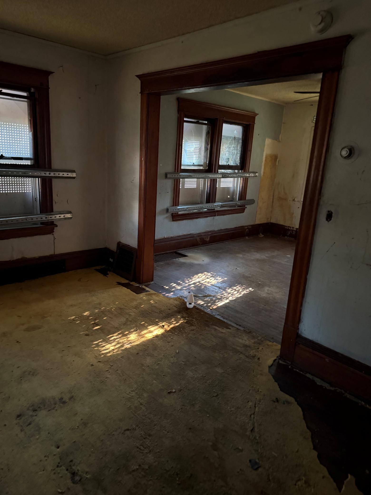 9th image of 2030 Russell Ave N, Minneapolis, MN 55411 | MLS# 7120603