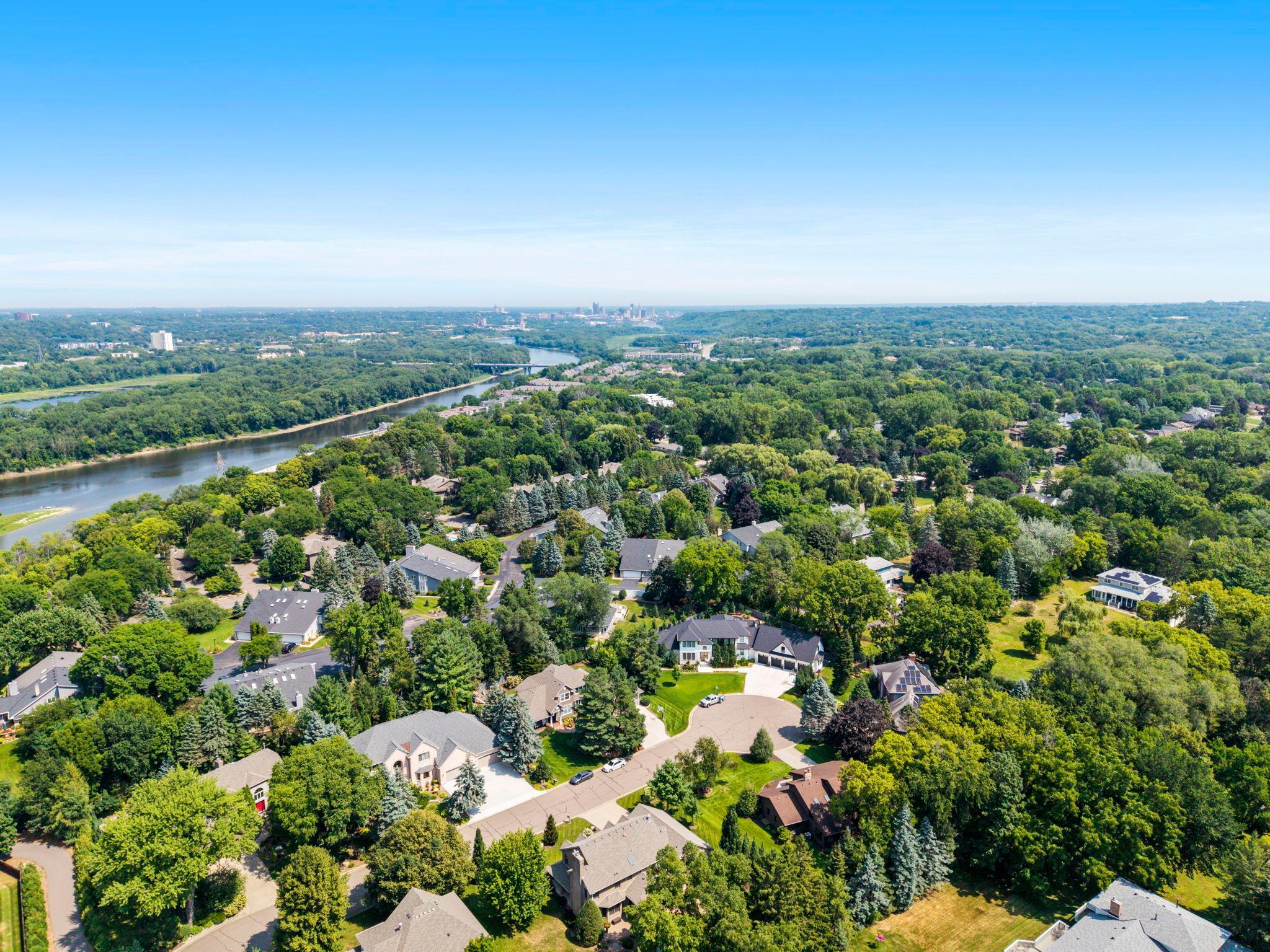 2nd image of 1128 Orchard Cir, Saint Paul, MN 55118 | MLS# 7120616