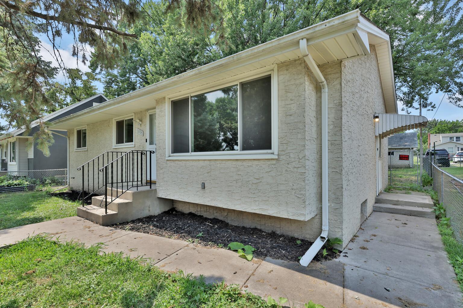 3rd image of 1017 Livingston Ave, Saint Paul, MN 55118 | MLS# 7120637