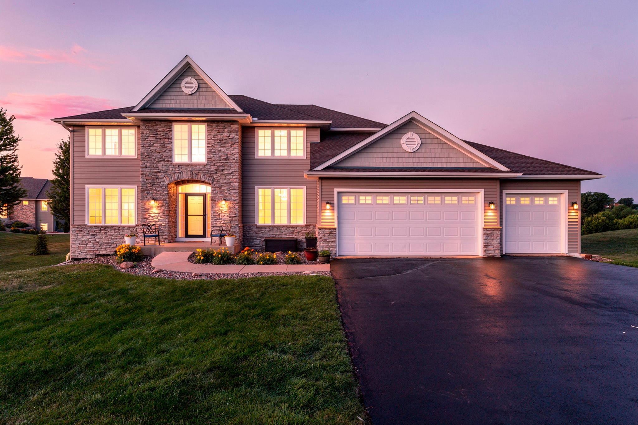 2nd image of 24678 Churchview Cir, New Prague, MN 56071 | MLS# 7120680