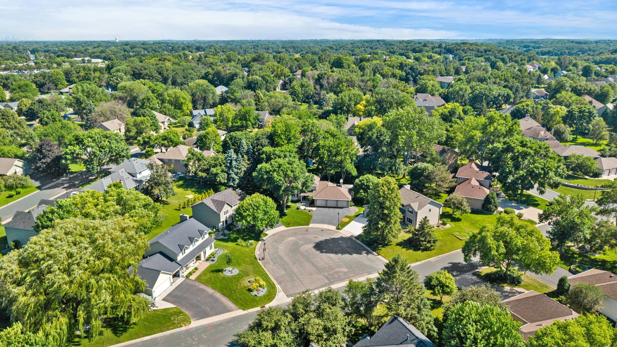 2nd image of 15393 Shadow Creek Rd, Maple Grove, MN 55311 | MLS# 7120710
