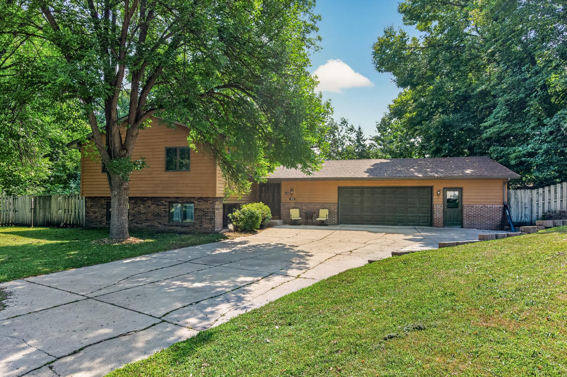 1st image of 1810 Cedar Pl, Buffalo, MN 55313 | MLS# 7120735