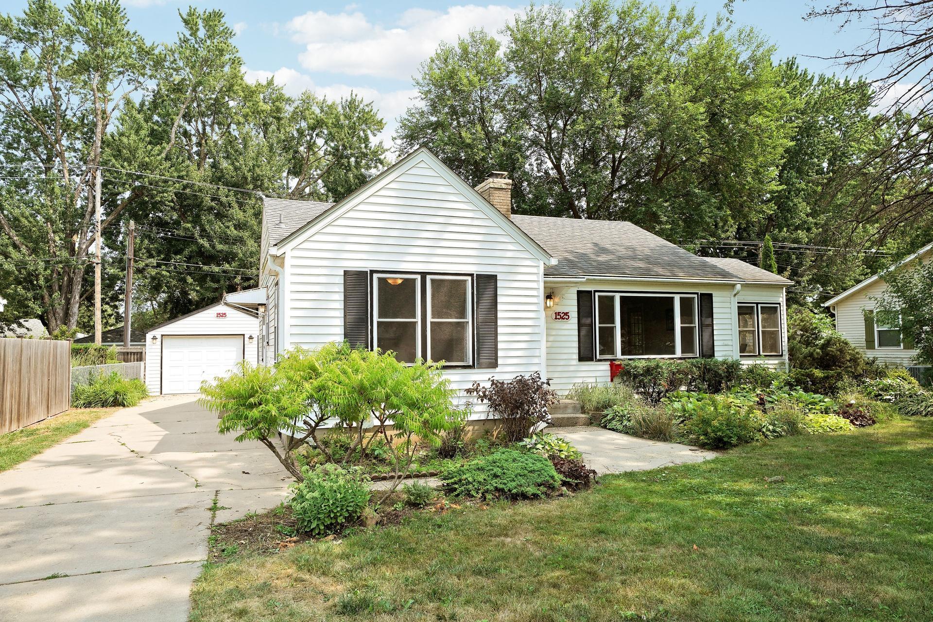 2nd image of 1525 Ramsey St, Hastings, MN 55033 | MLS# 7120742