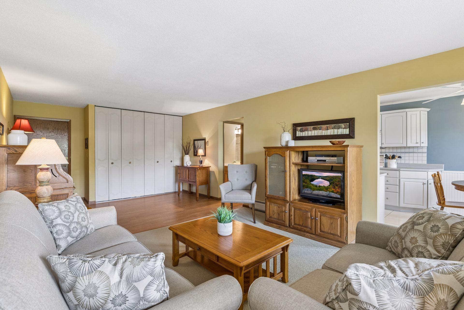 5th image of 2700 Oxford St N #140, Saint Paul, MN 55113 | MLS# 7120758