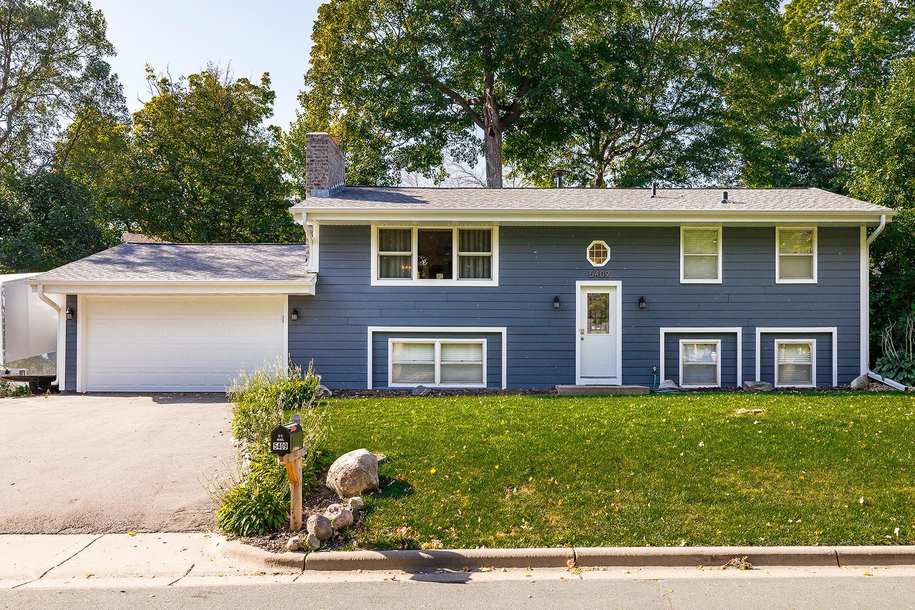 1st image of 5409 Church Rd, Mound, MN 55364 | MLS# 7120772