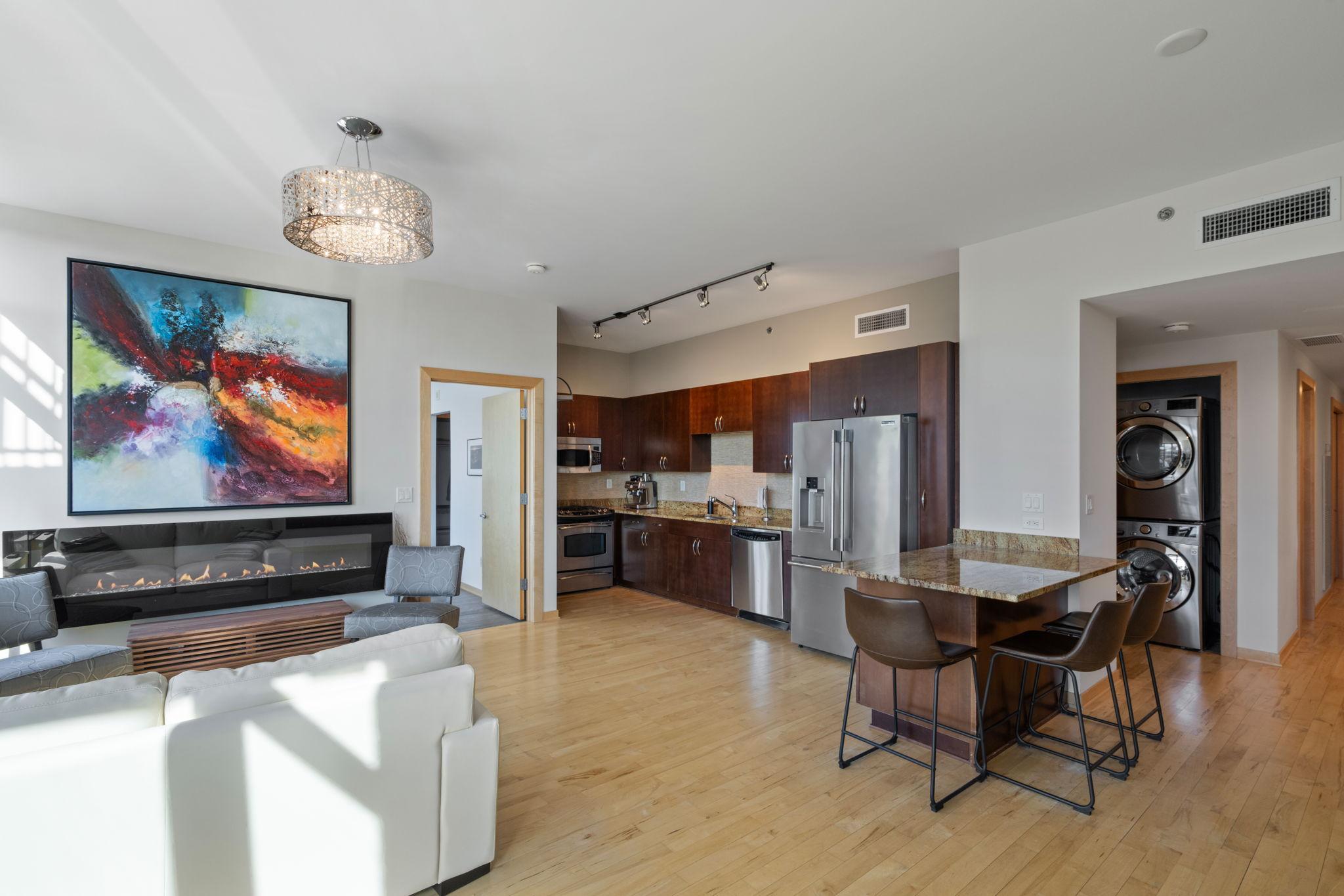 3rd image of 215 10Th Ave S #703, Minneapolis, MN 55415 | MLS# 7120813