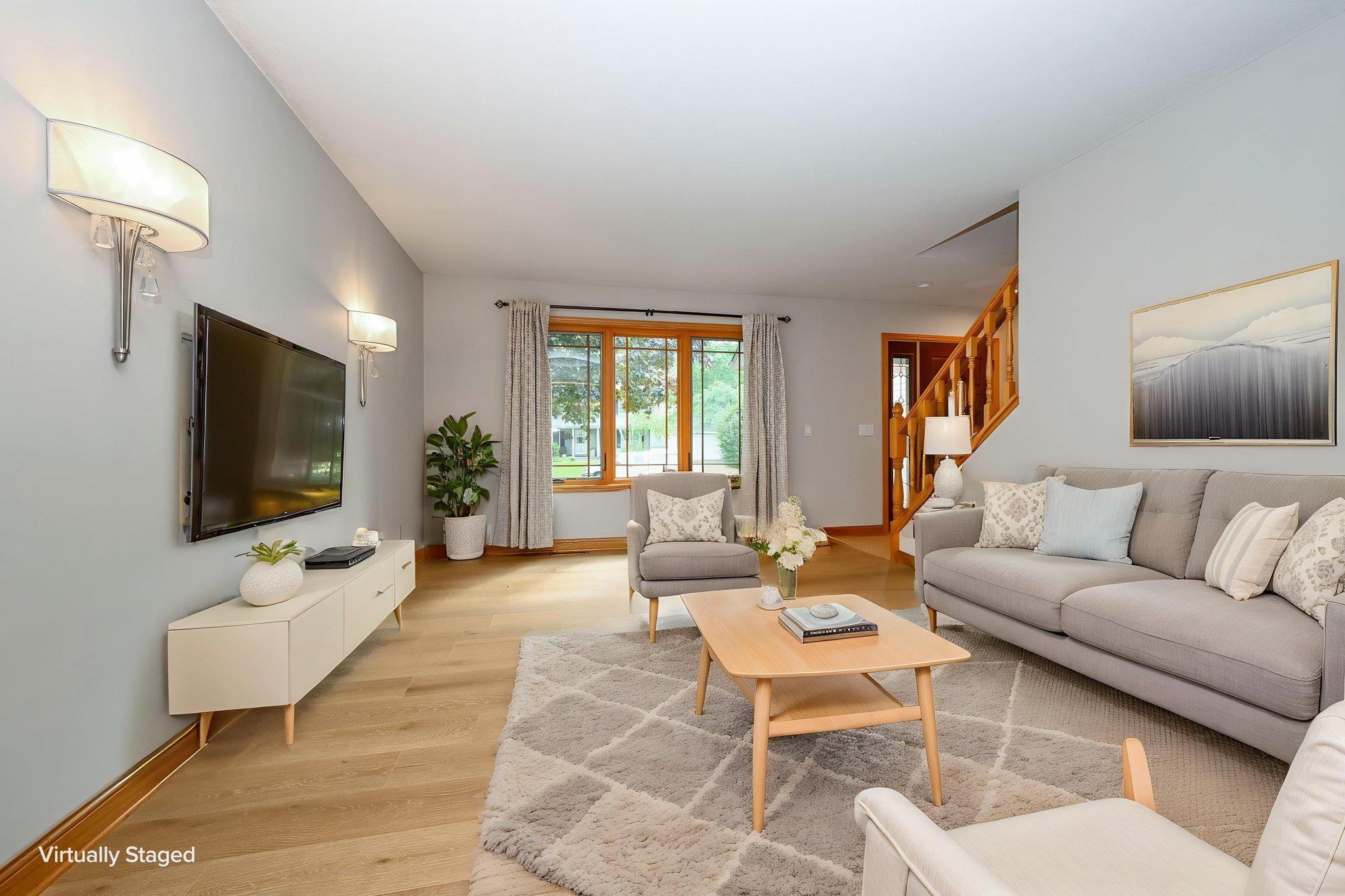 3rd image of 8400 W Lake Dr, Chanhassen, MN 55317 | MLS# 7120819