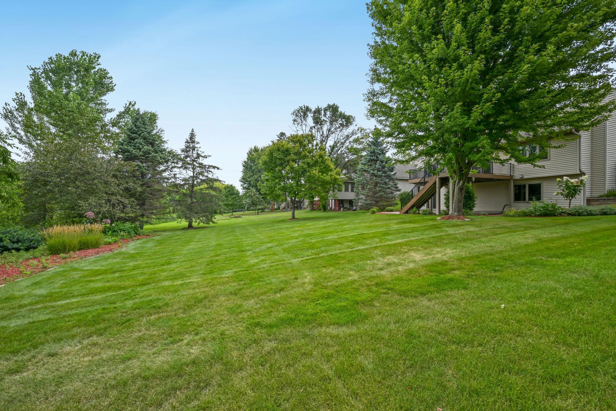 36th image of 8400 W Lake Dr, Chanhassen, MN 55317 | MLS# 7120819