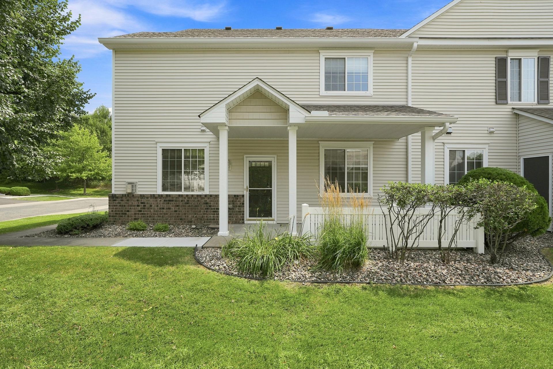 4th image of 11021 Oak Grove Circle #C, Saint Paul, MN 55129 | MLS# 7120826