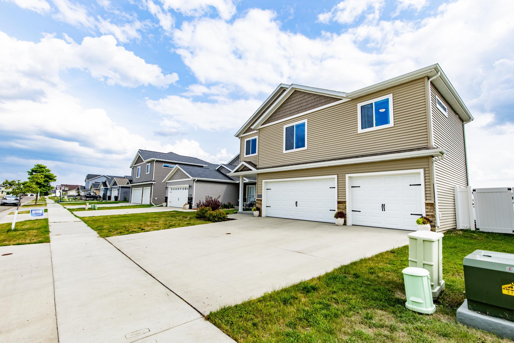 4th image of 3005 38Th Ave S, Moorhead, MN 56560 | MLS# 7120894