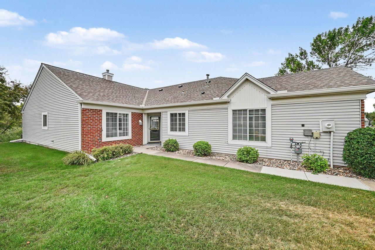 3rd image of 7586 Ojibway Park Bay, Woodbury, MN 55125 | MLS# 7120895