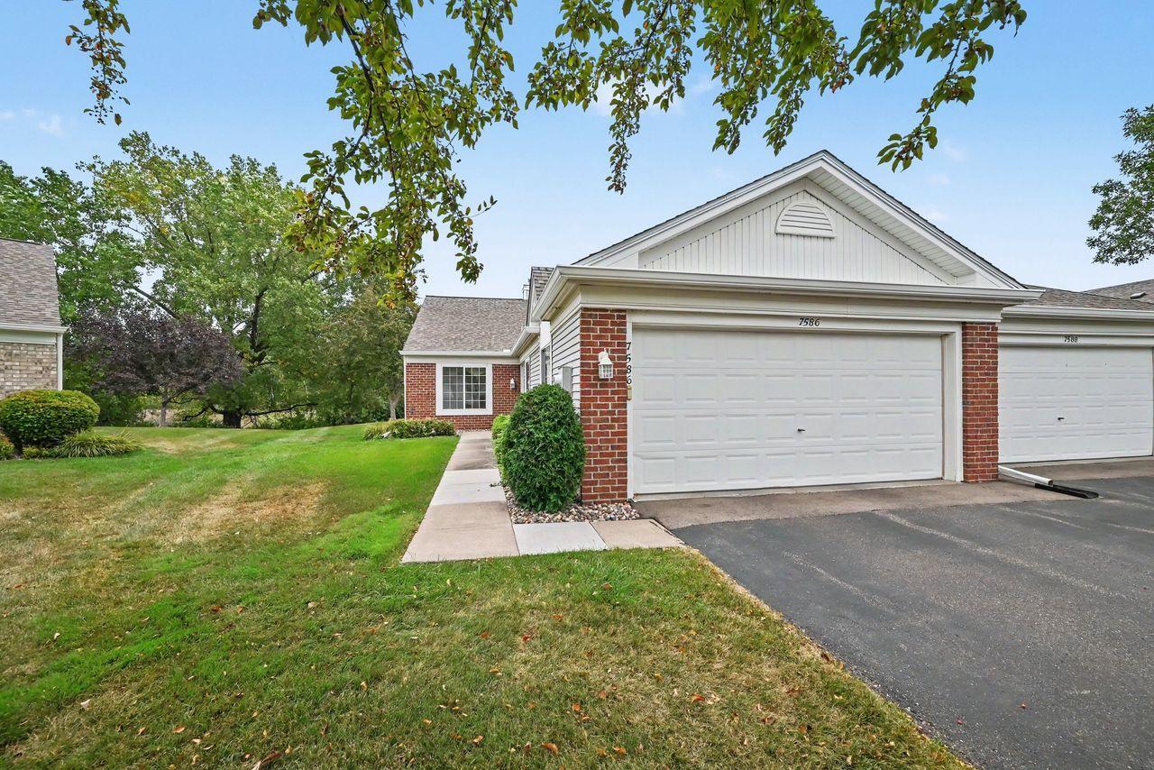 2nd image of 7586 Ojibway Park Bay, Woodbury, MN 55125 | MLS# 7120895
