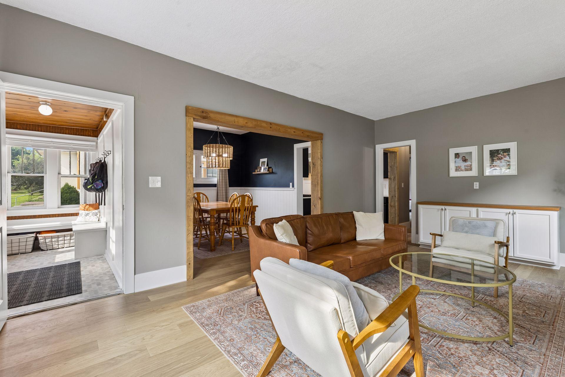 Photo 5 of Sale Pending at 1614 Vincent Ave N, Minneapolis, MN 55411 | MLS# 7120898 | Listing updated on 2026-09-04