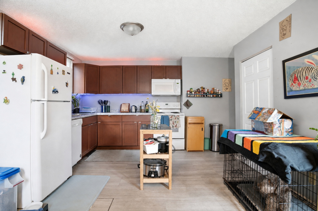 5th image of 3129 Clinton Ave, Minneapolis, MN 55408 | MLS# 7120900