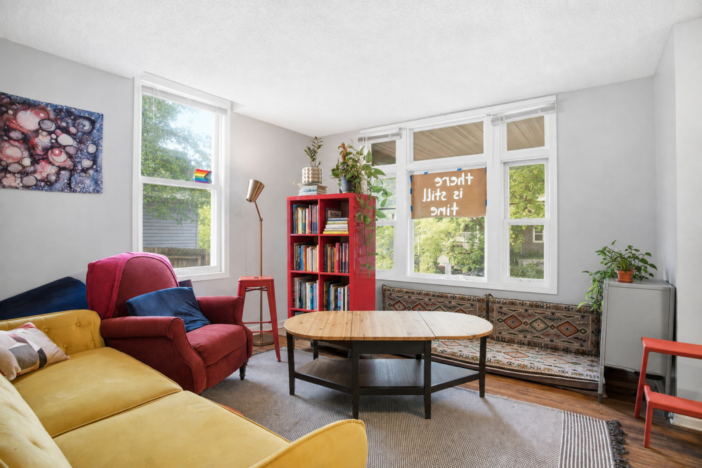 4th image of 3129 Clinton Ave, Minneapolis, MN 55408 | MLS# 7120900