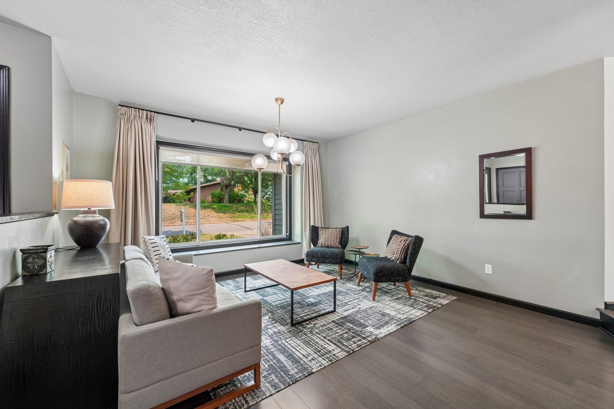 4th image of 5558 Chatsworth St N, Saint Paul, MN 55126 | MLS# 7120920
