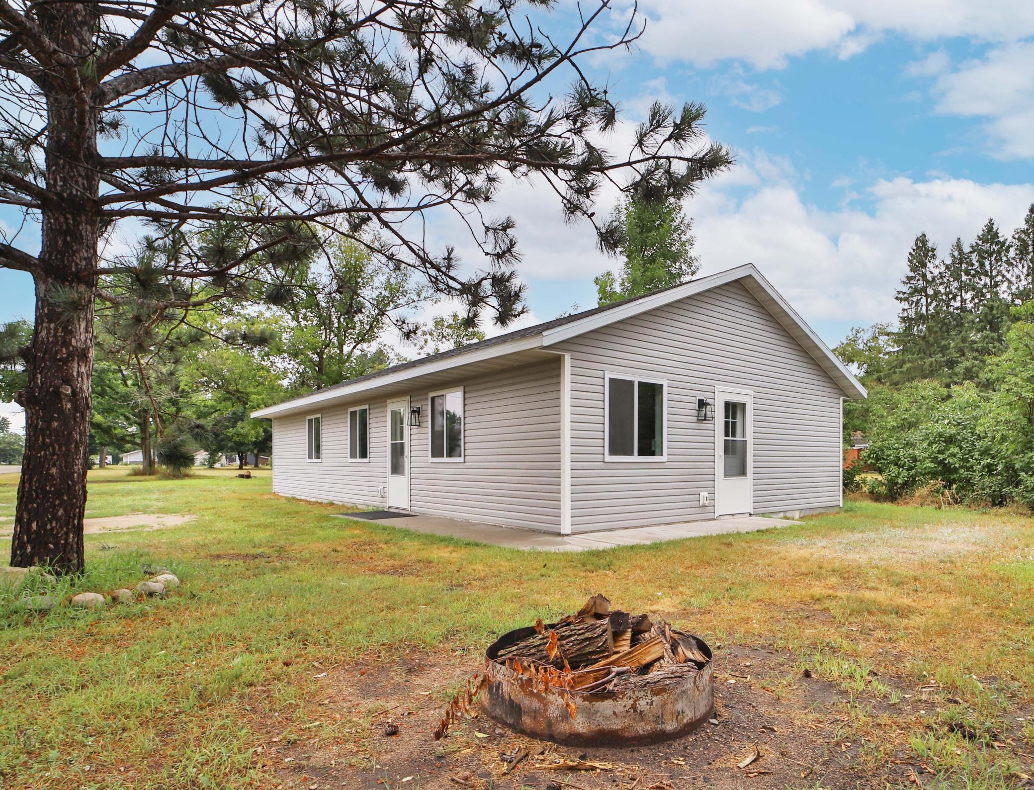 1st image of 419 Mckinley St Sw, Staples, MN 56479 | MLS# 7120940