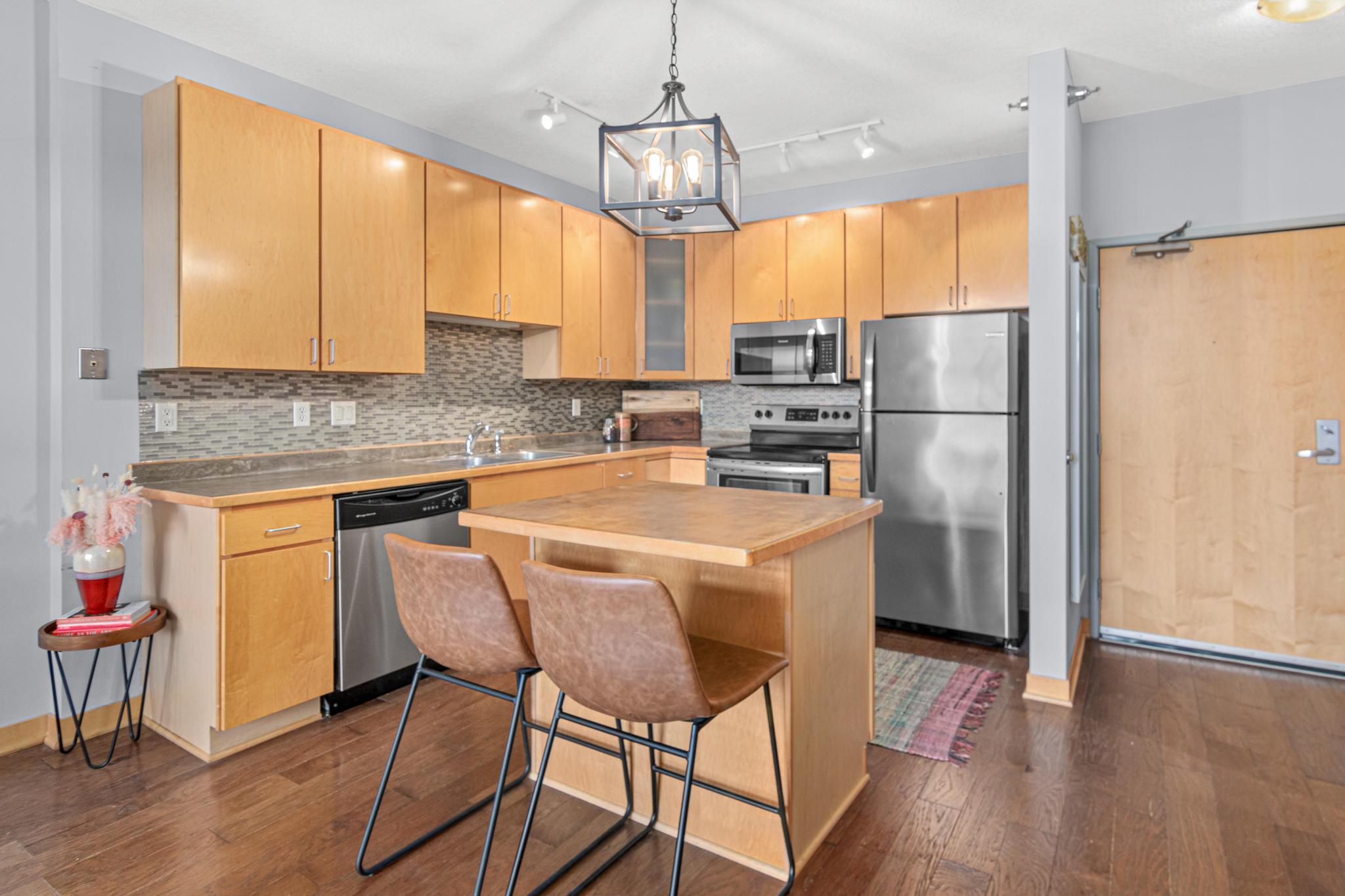 2nd image of 2600 University Ave Se #319, Minneapolis, MN 55414 | MLS# 7120972