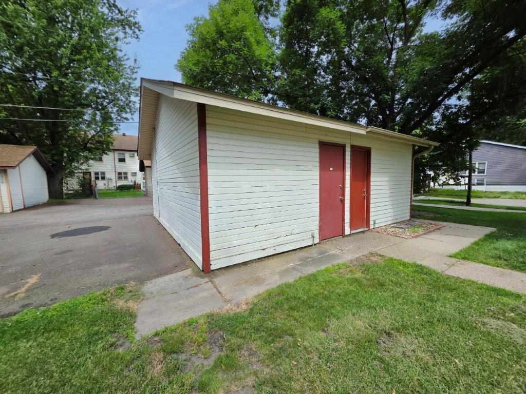 3rd image of 913 Marion St, Saint Paul, MN 55117 | MLS# 7121011
