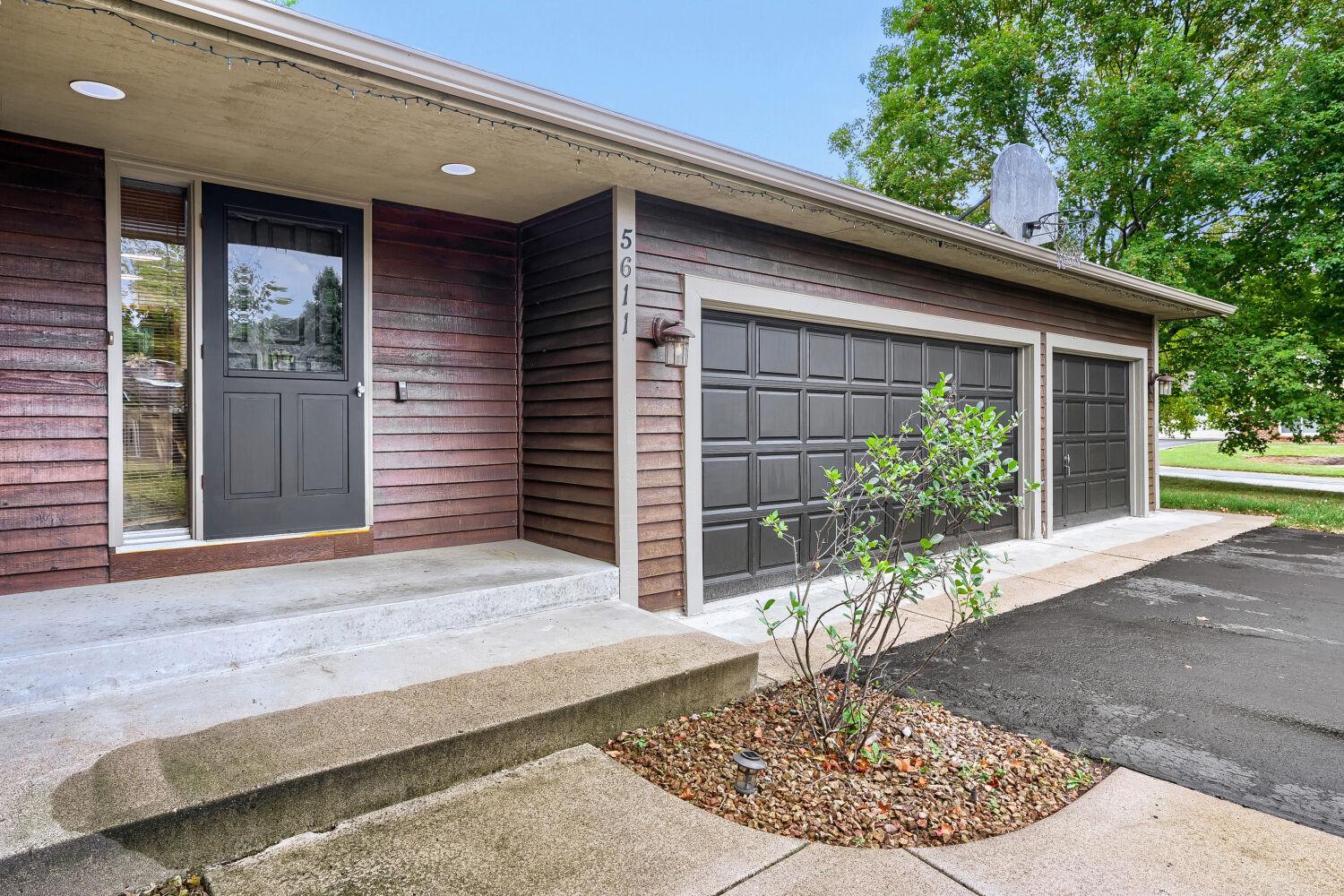 2nd image of 5611 Maves Trl Se, Prior Lake, MN 55372 | MLS# 7121032