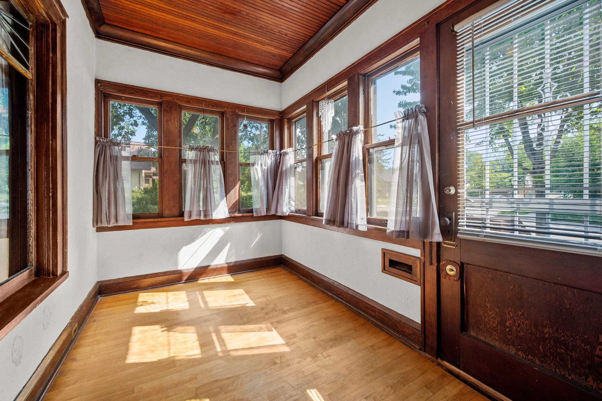 2nd image of 3700 16th Ave S, Minneapolis, MN 55407 | MLS# 7121038