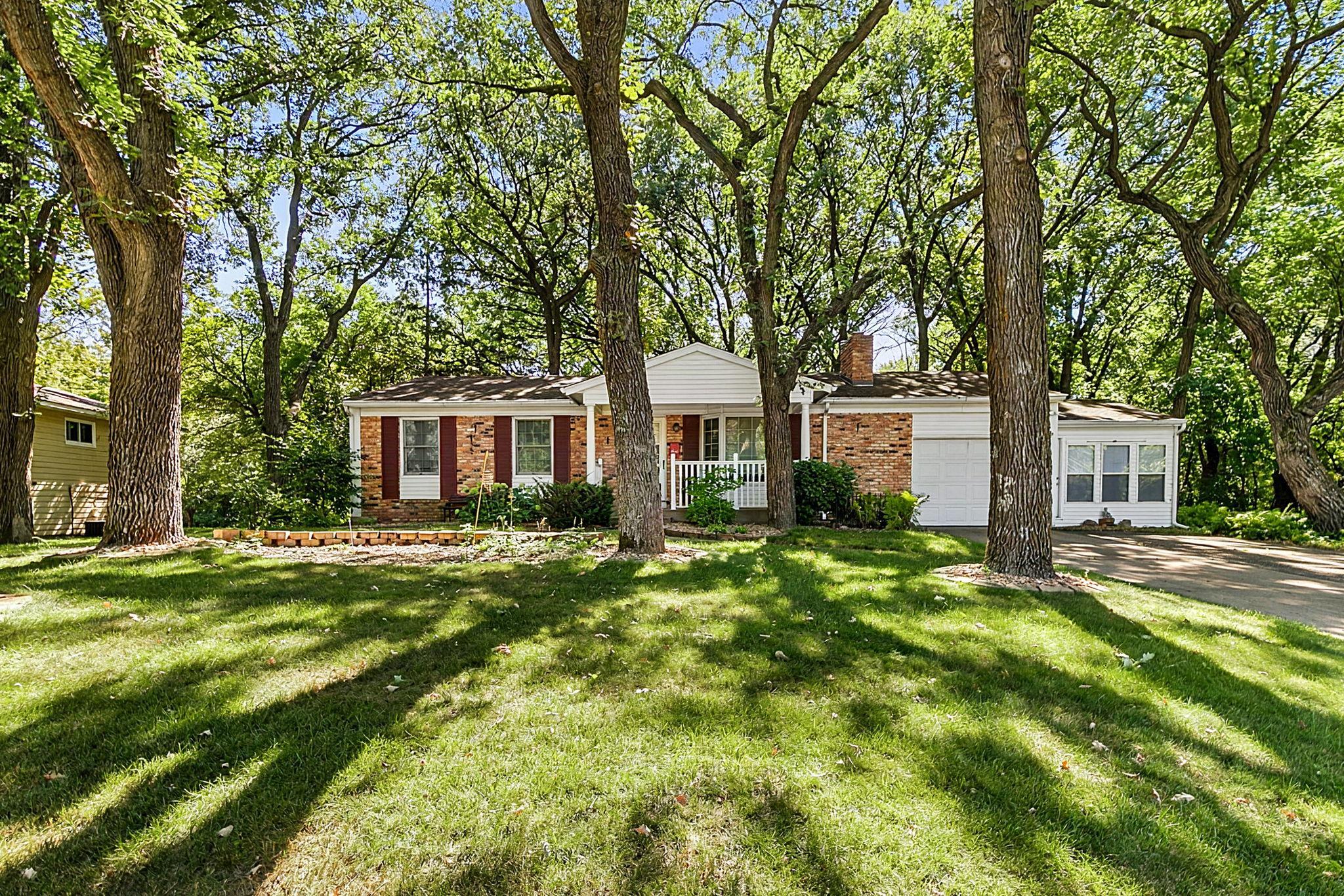 2nd image of 1720 Cherry Ln, Saint Cloud, MN 56304 | MLS# 7121044