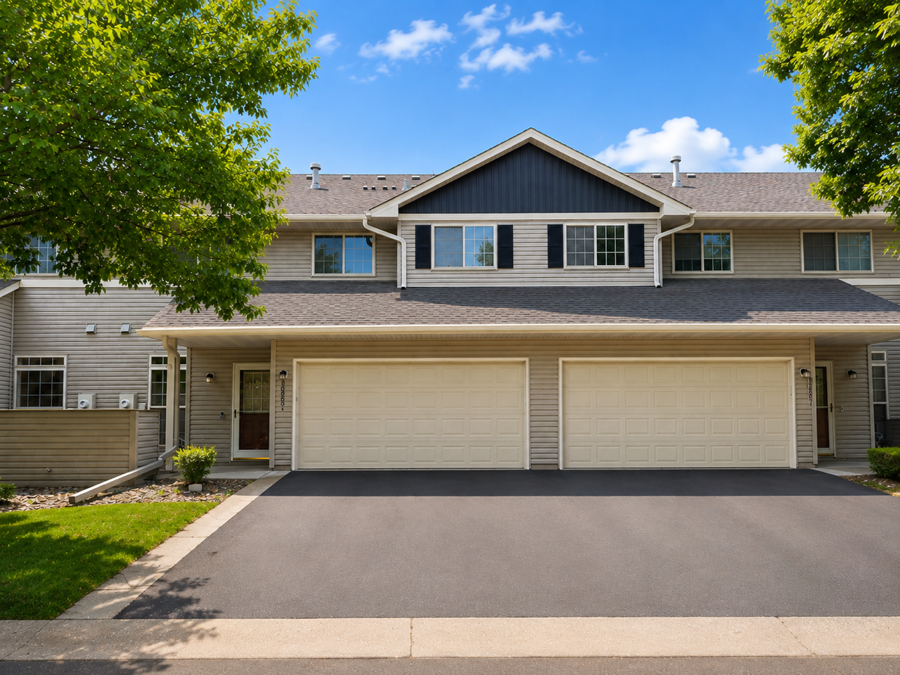 1st image of 13853 Dahlia Dr, Rogers, MN 55374 | MLS# 7121065