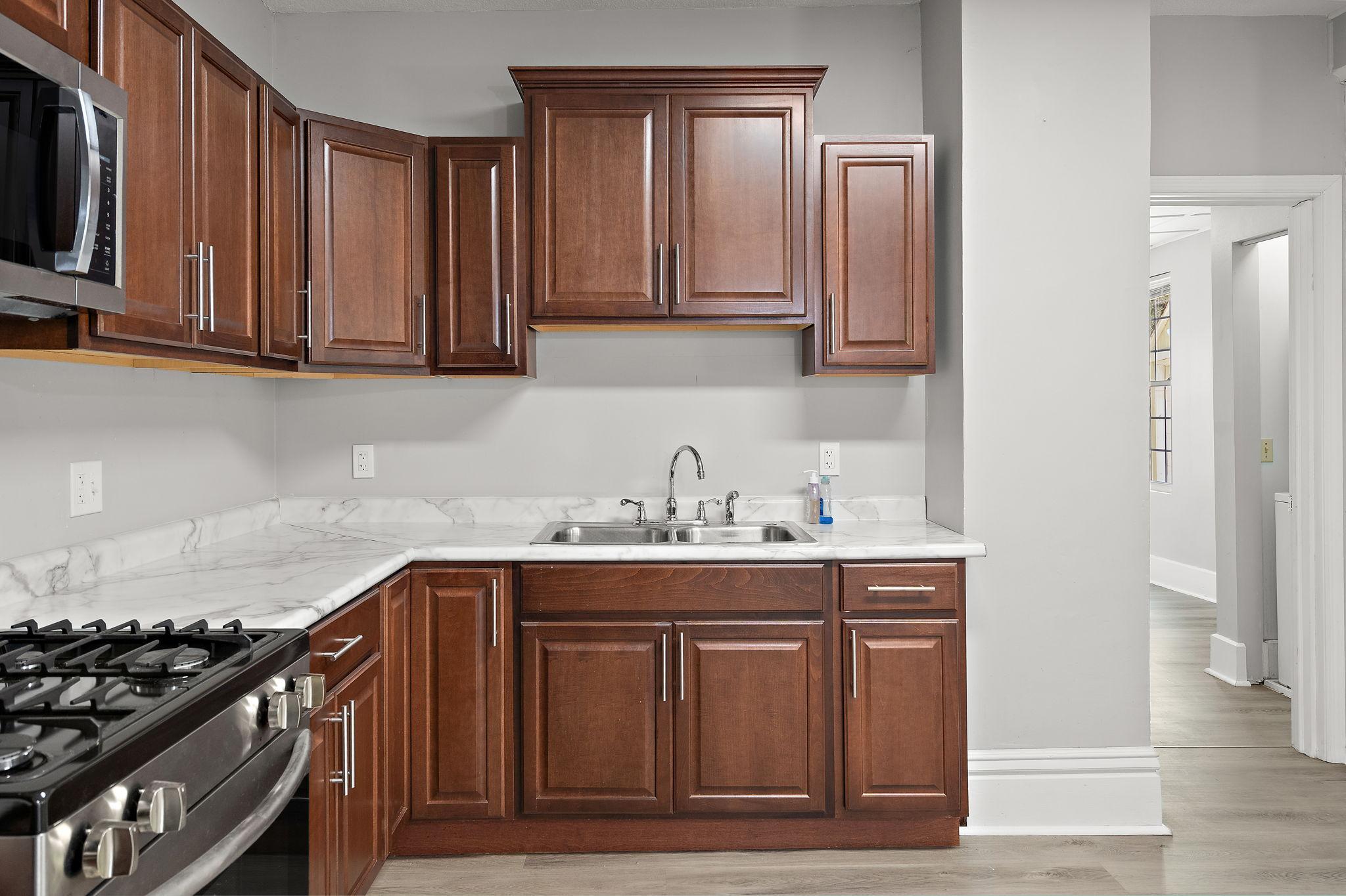 2nd image of 820 18th Ave N, Minneapolis, MN 55411 | MLS# 7121077